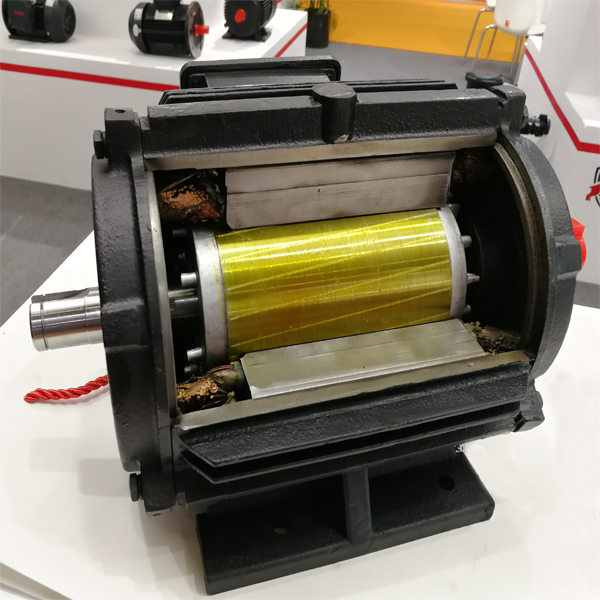 <strong><font color='#FF0000'>技術(shù)大咖帶你了解有碳刷電機與無碳刷電機</font></strong>